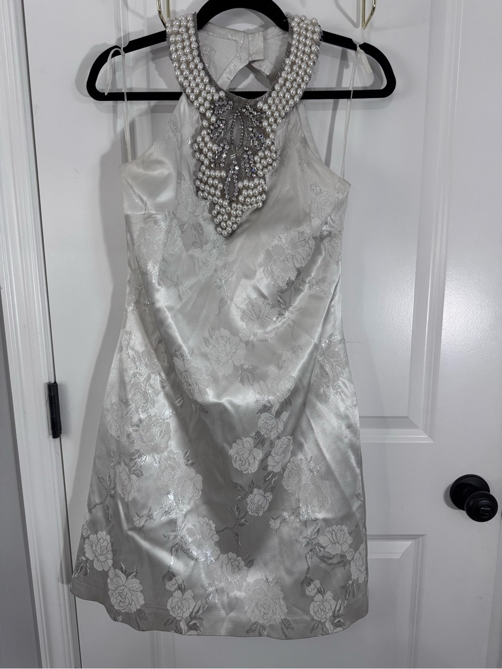 Cache Silver-White Pearl-Embellished Cocktail Dress